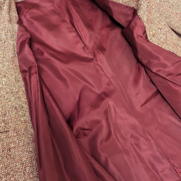 VINTAGE wool trench coat, burgundy tweed, burgundy lining - Picture 14 of 15